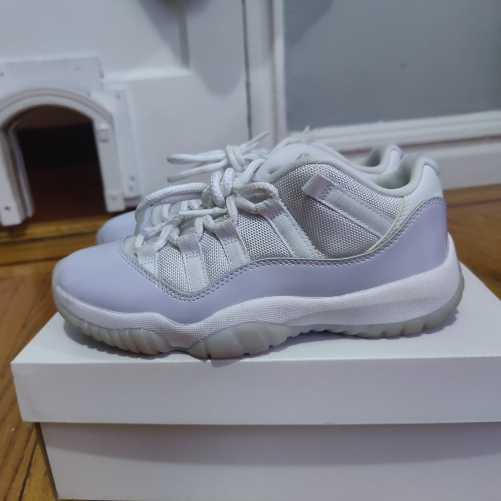 Air Jordan 11 Retro Low - Violet 💜